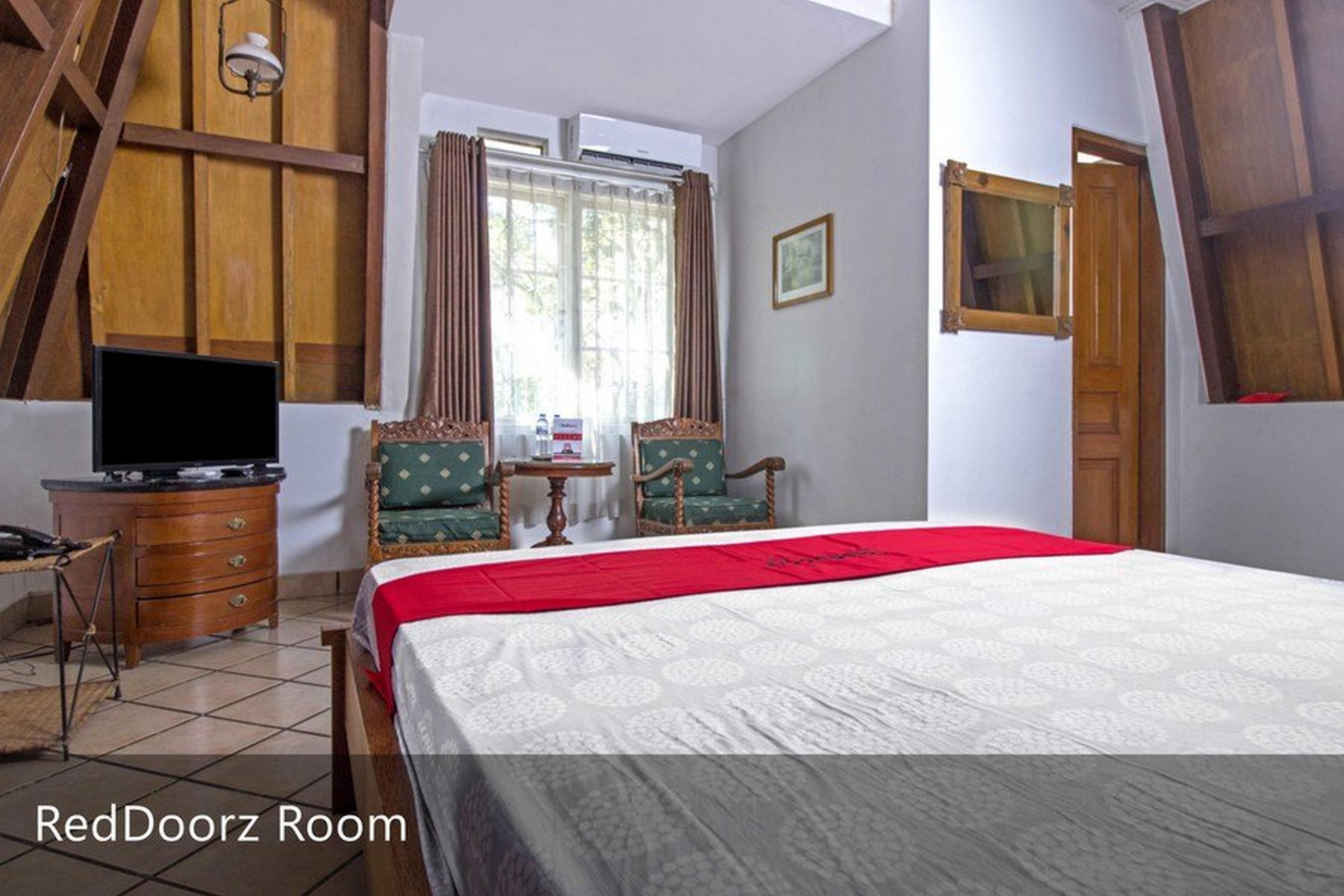Reddoorz Plus Near Parahyangan University Bandung Luaran gambar