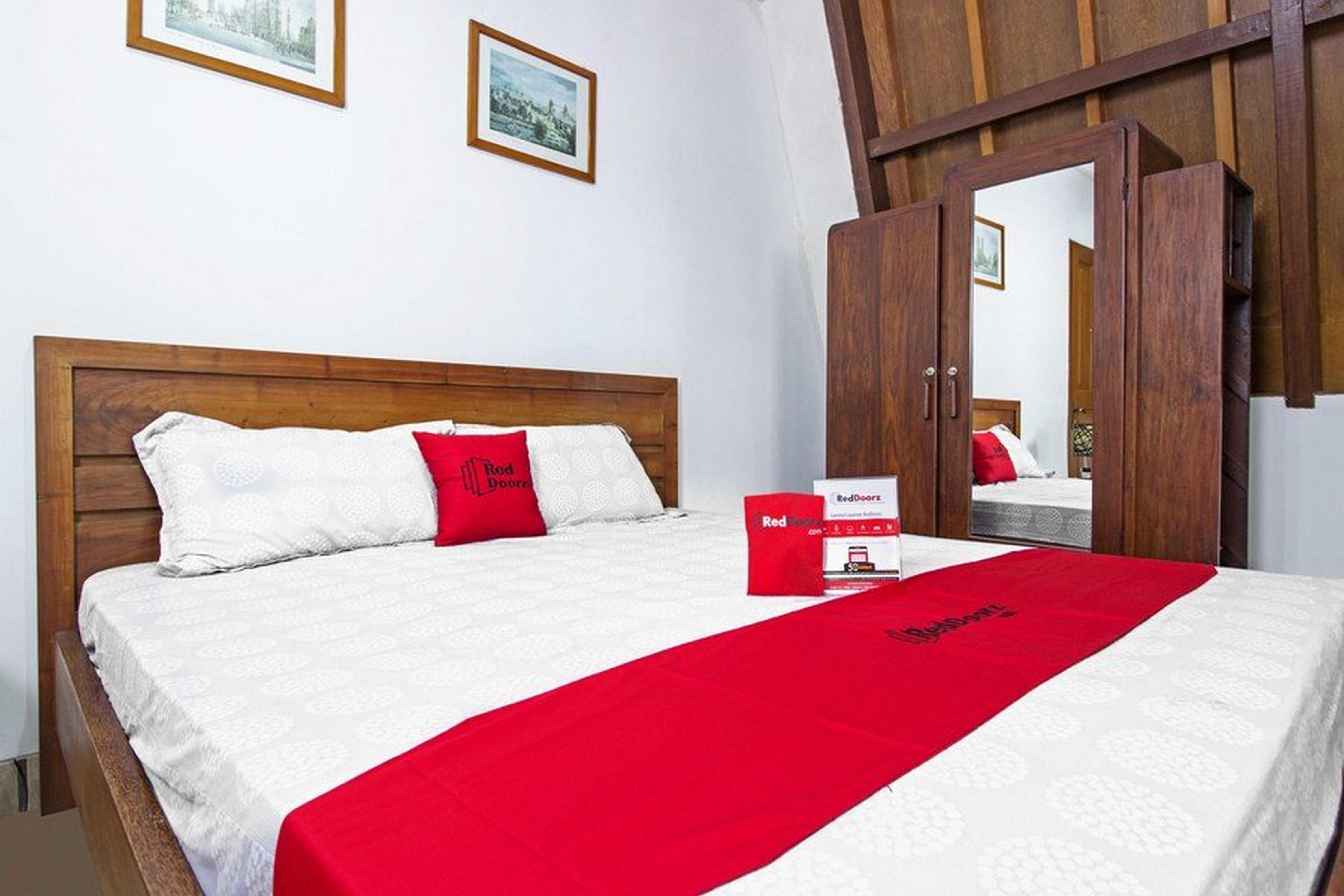 Reddoorz Plus Near Parahyangan University Bandung Luaran gambar