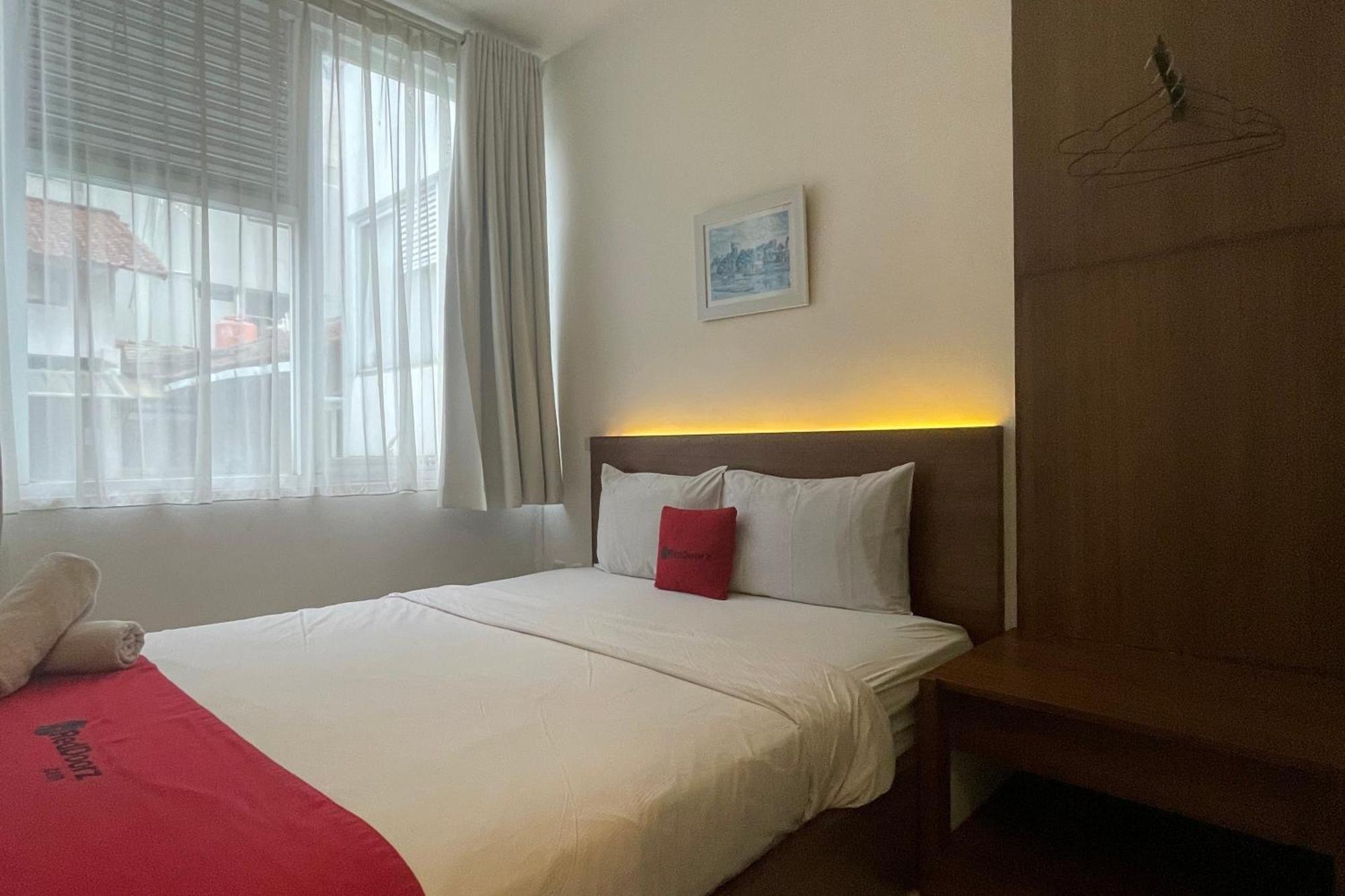 Reddoorz Plus Near Parahyangan University Bandung Luaran gambar