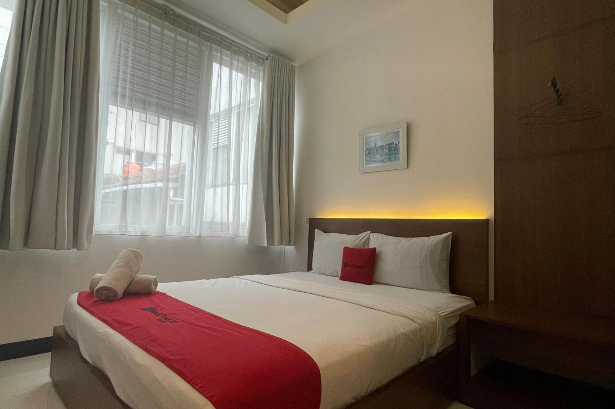 Reddoorz Plus Near Parahyangan University Bandung Luaran gambar