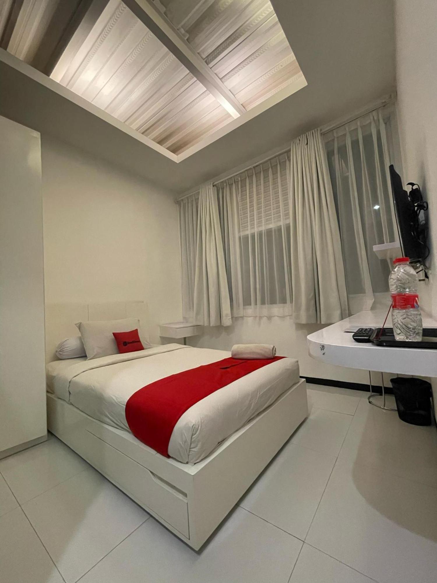 Reddoorz Plus Near Parahyangan University Bandung Luaran gambar