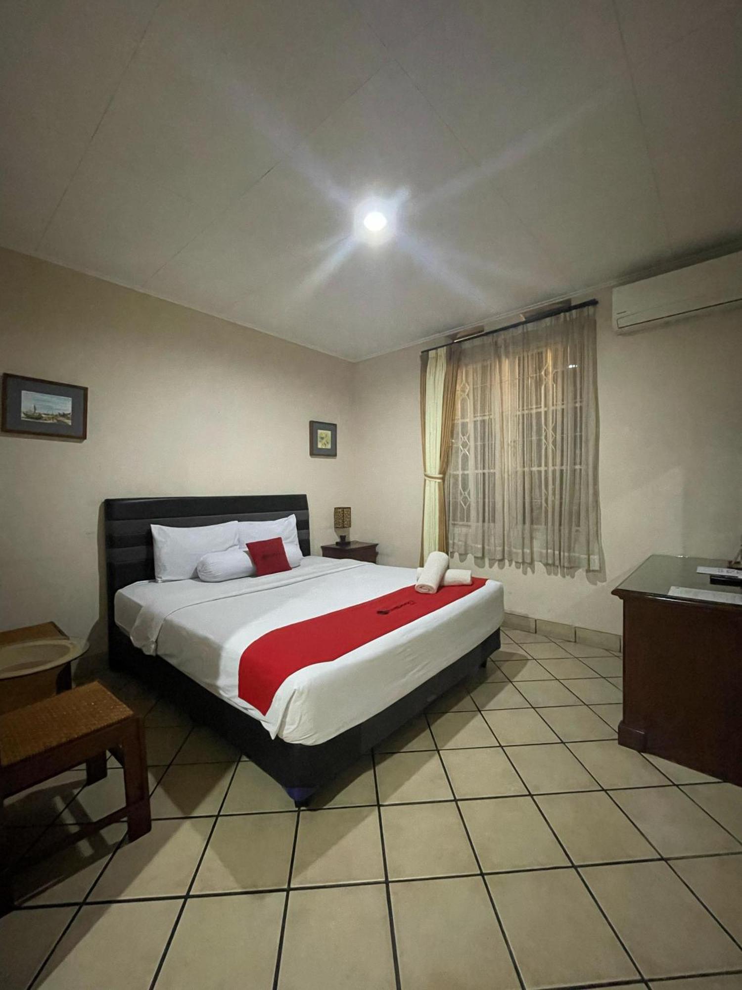 Reddoorz Plus Near Parahyangan University Bandung Luaran gambar