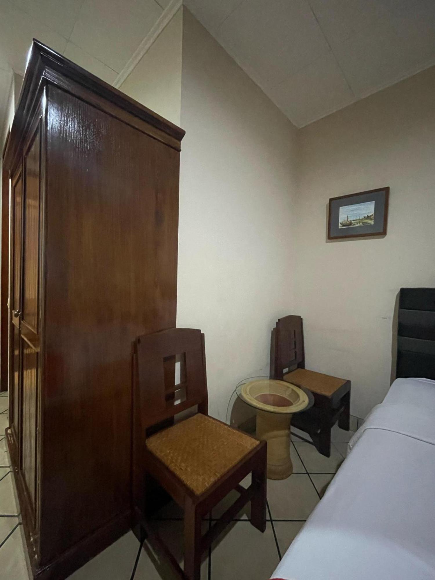 Reddoorz Plus Near Parahyangan University Bandung Luaran gambar