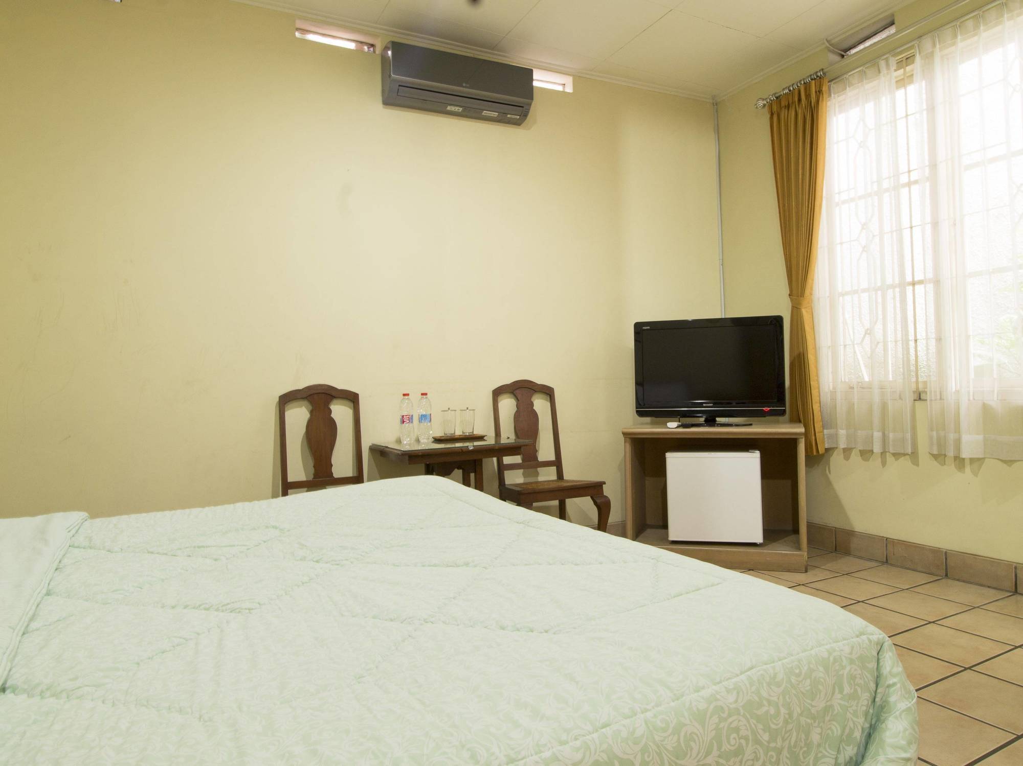 Reddoorz Plus Near Parahyangan University Bandung Luaran gambar