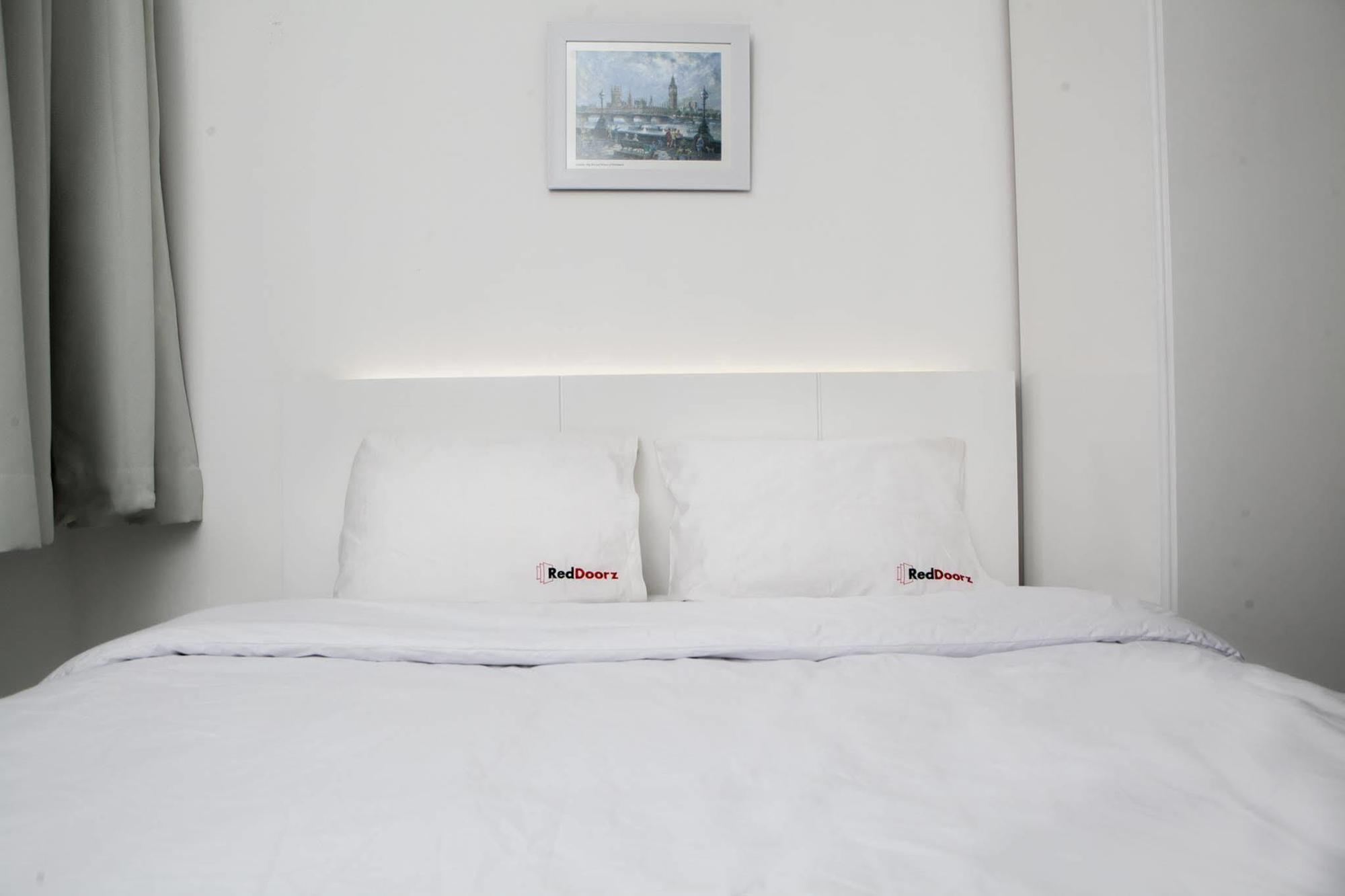 Reddoorz Plus Near Parahyangan University Bandung Luaran gambar